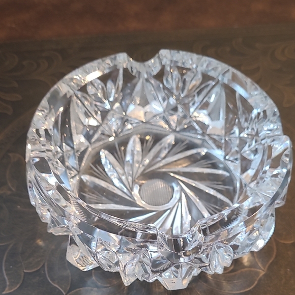 Crystal Cut Glass Ashtray - Picture 5 of 5